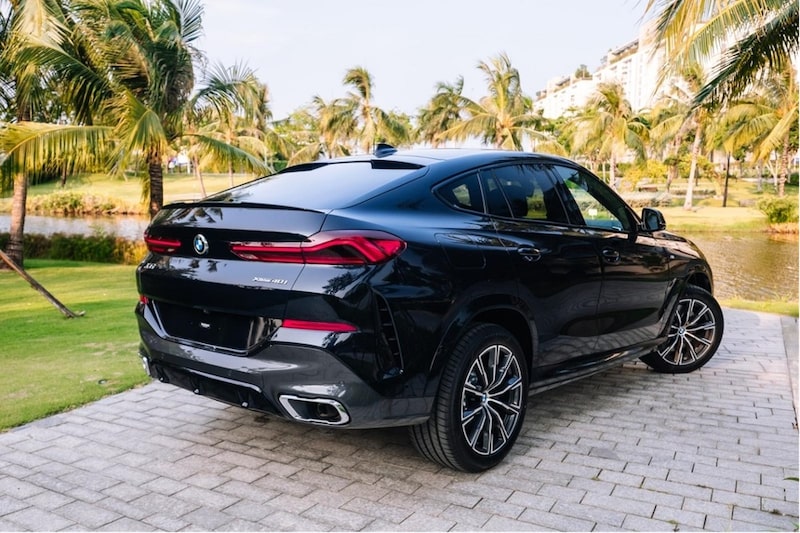 gia xe bmw x6