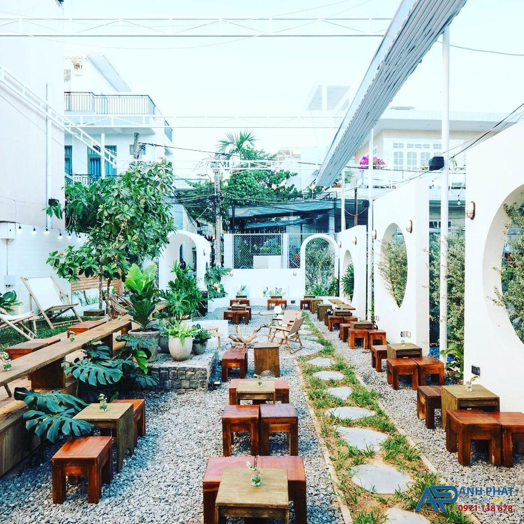 Bạt Kéo Quán Cafe Anh Phát Group: Linh Hoạt và Tiện Lợi